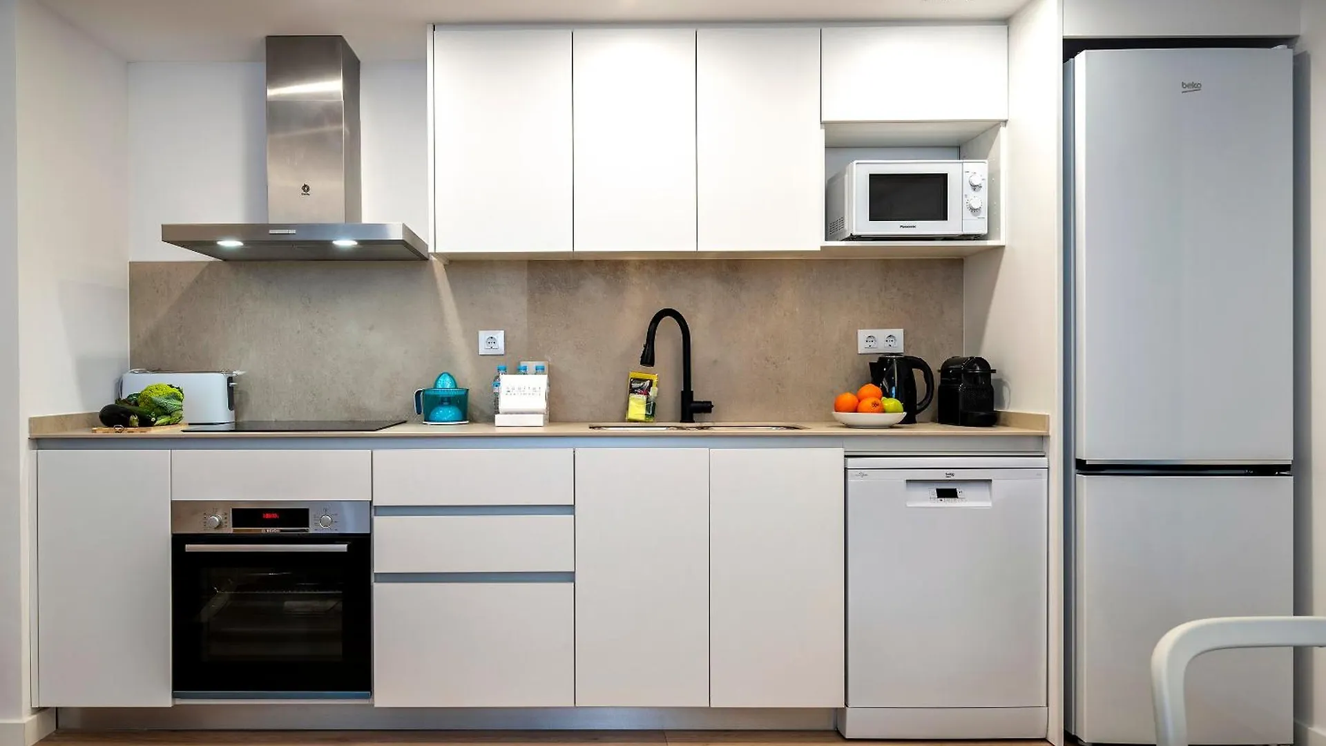 Habitat Apartments Teatre L'Hospitalet de Llobregat 0*,  Spain