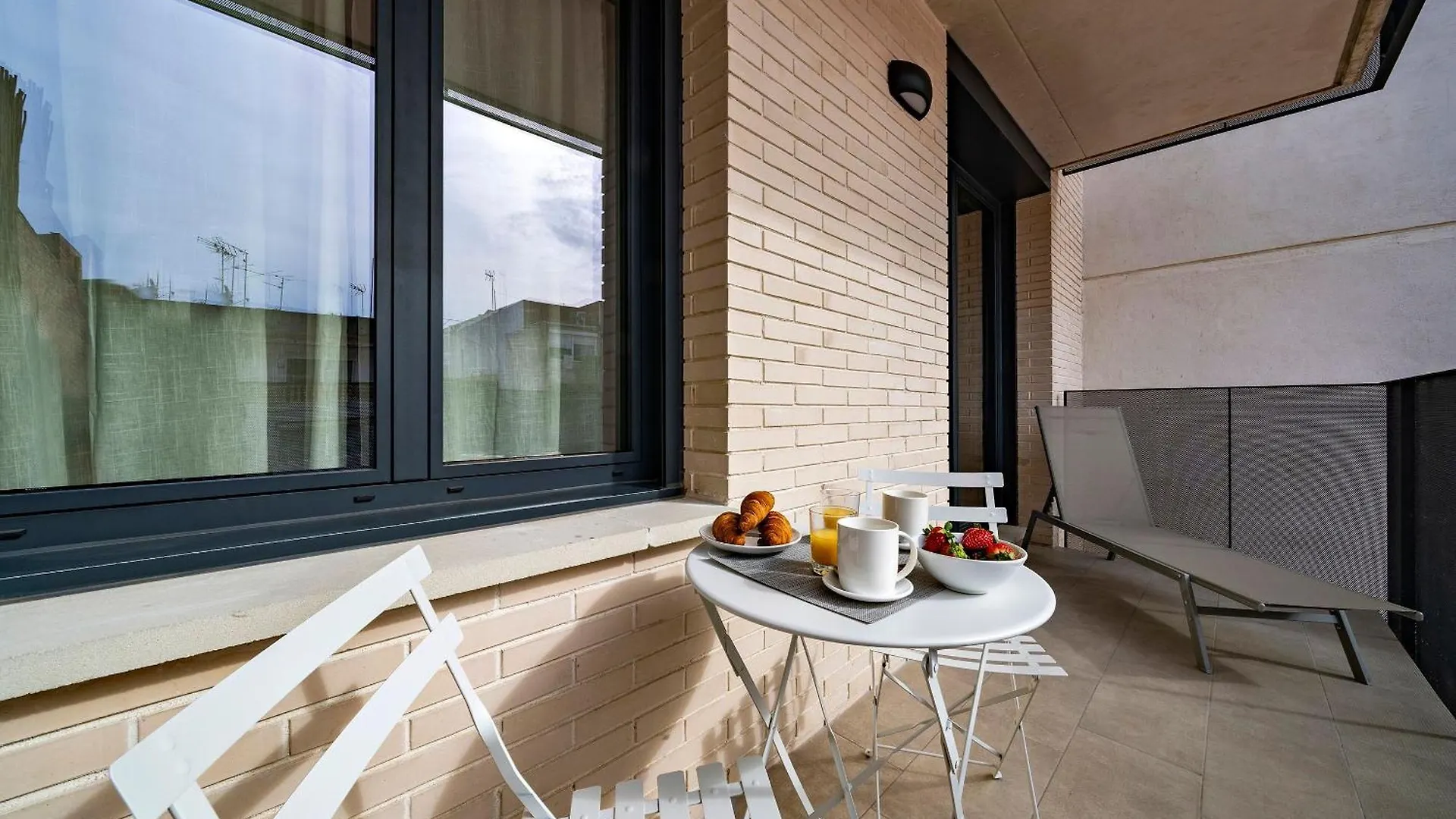 Habitat Apartments Teatre L'Hospitalet de Llobregat 0*,  Spain